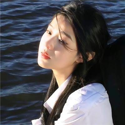 闭上眼睛活着很容易